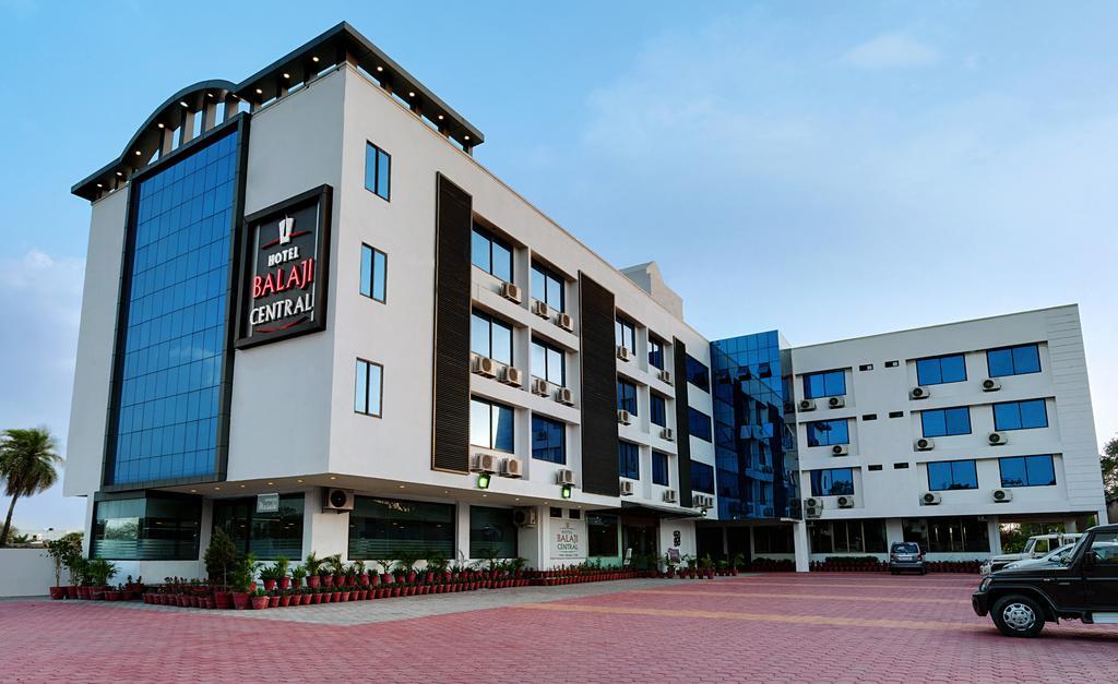 Hotel Balaji Central Ratlām Dış mekan fotoğraf