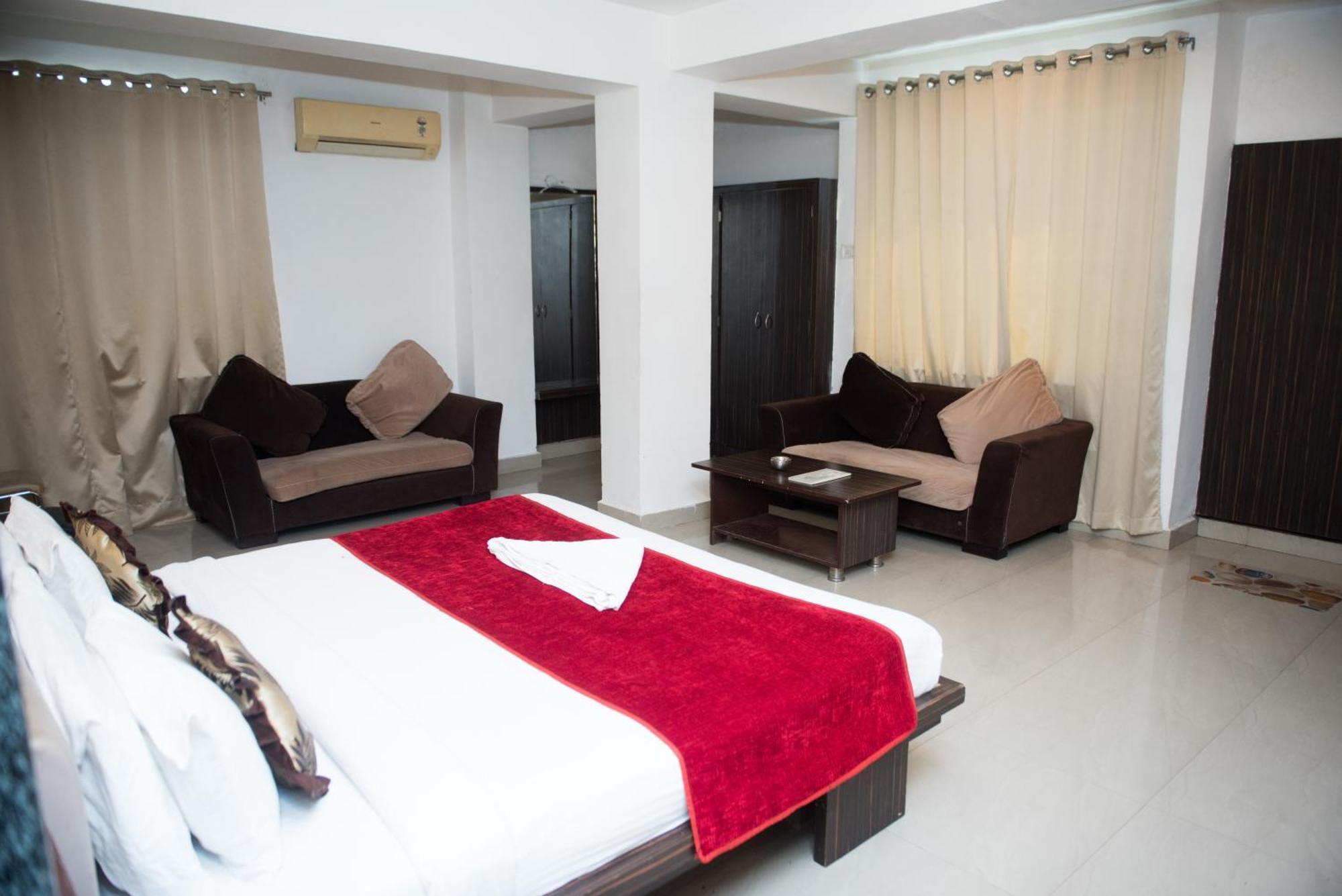 Hotel Balaji Central Ratlām Dış mekan fotoğraf
