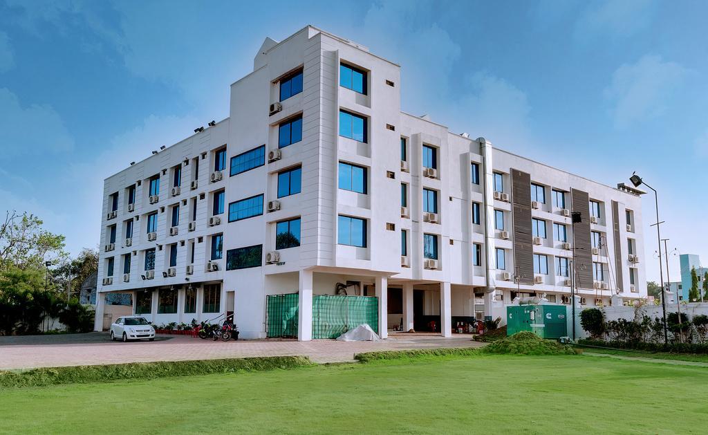 Hotel Balaji Central Ratlām Dış mekan fotoğraf