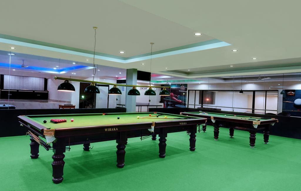 Hotel Balaji Central Ratlām Dış mekan fotoğraf